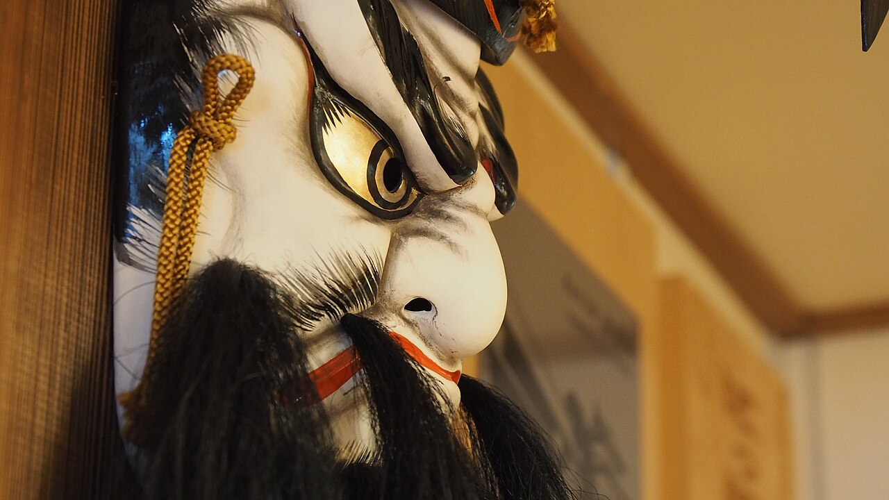 A Shoki demon-queller mask used in Shimane kagura performances